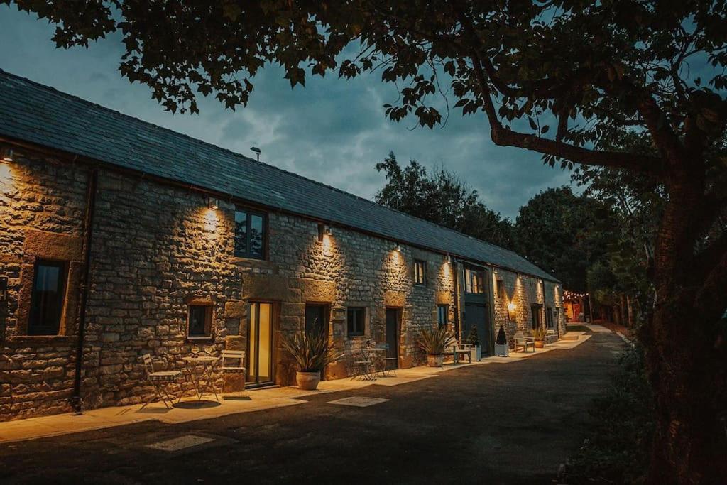 The Cow Shed Villa Tideswell Exterior foto